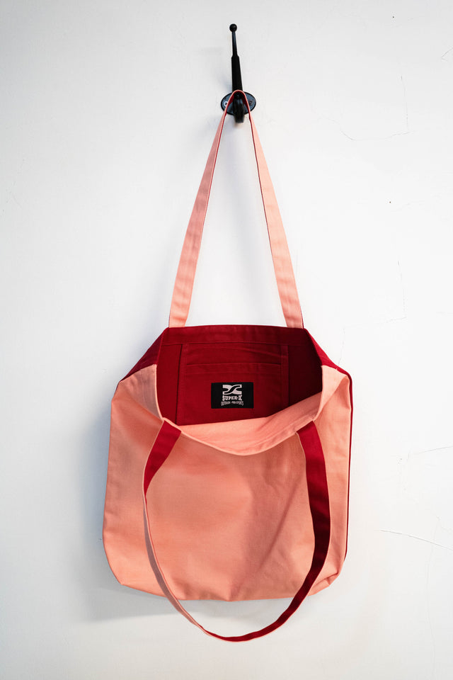 Two-tone tote bag